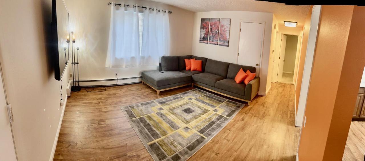 Lovely Two Bedroom, Minutes Away From Downtown Anchorage Exterior photo