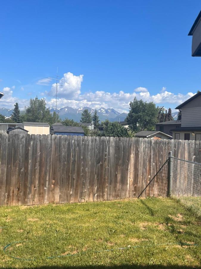 Lovely Two Bedroom, Minutes Away From Downtown Anchorage Exterior photo